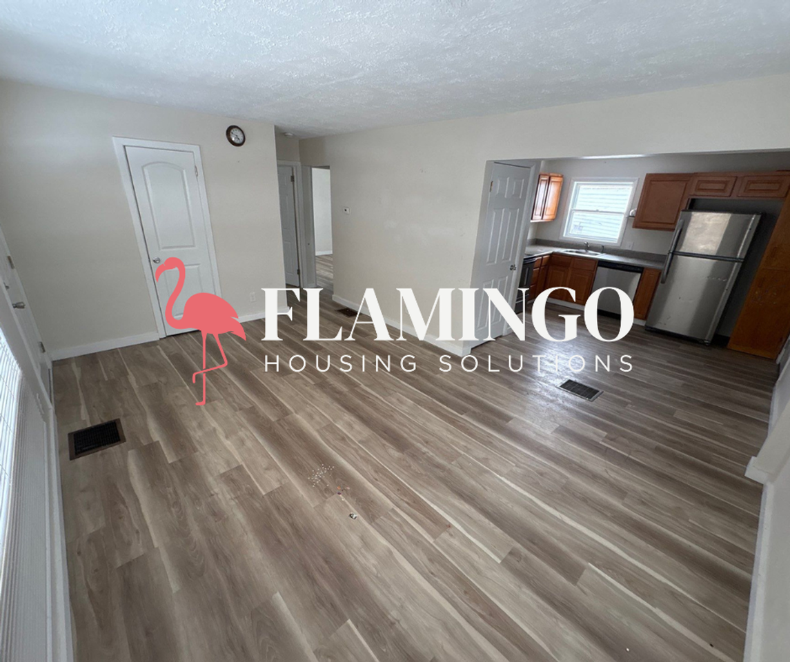 2031 Suman Ave - Photo 3 of 15