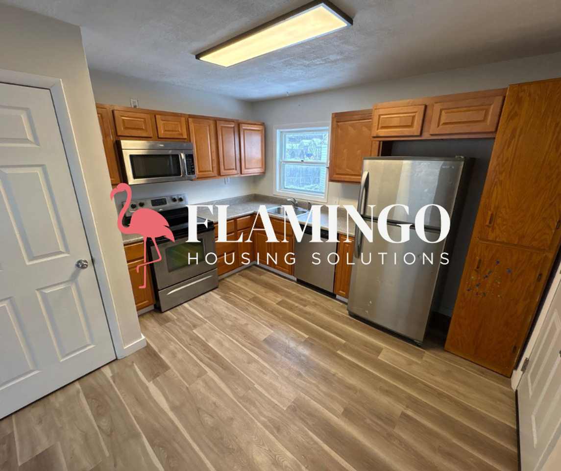 2031 Suman Ave - Photo 4 of 15