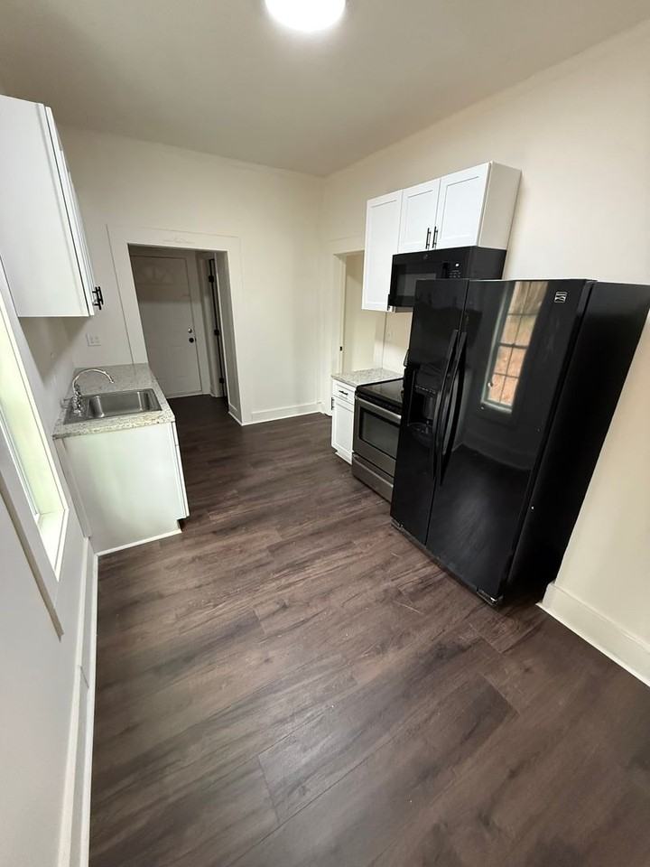 515 Lovvorn Rd - Photo 4 of 7