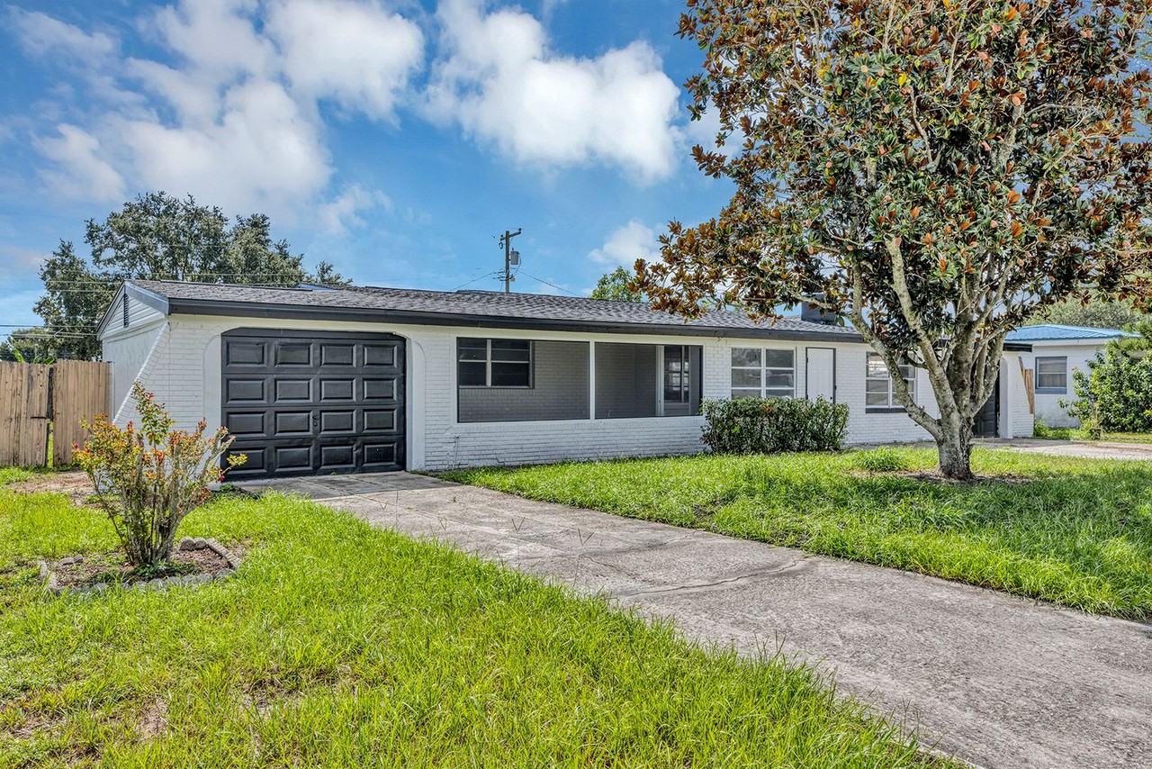 231 Stanley Ave - Photo 2 of 36