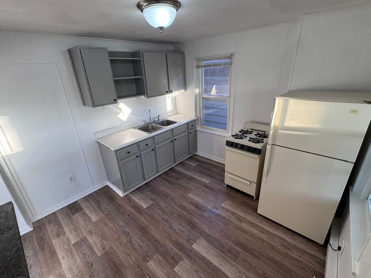 2918 Walnut Street - Photo 6 of 40