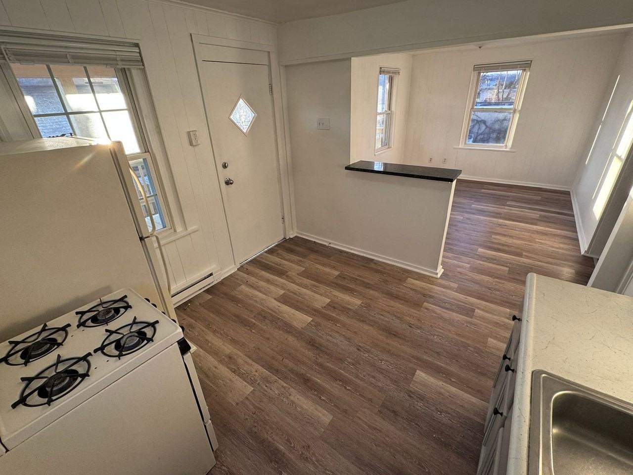 2918 Walnut Street - Photo 7 of 40