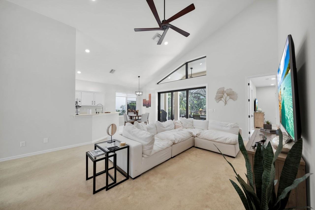 8864 Ventura Way - Photo 5 of 50