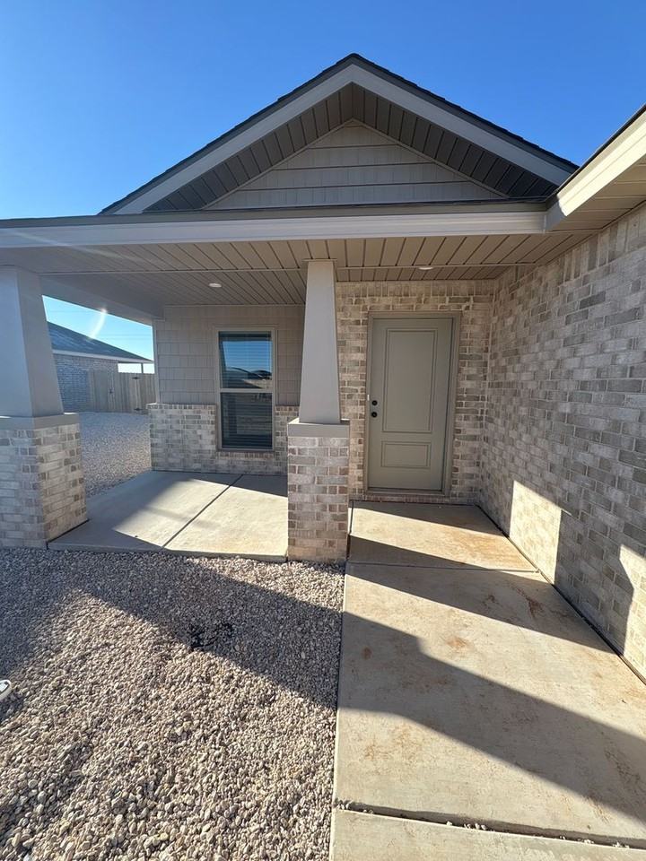 2168 Langford Ave - Photo 3 of 14