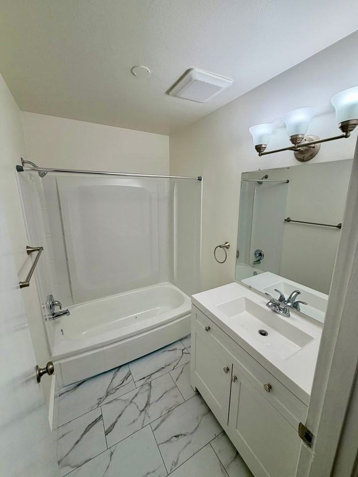 9500 9th Ave Nw #9500 - Photo 7 of 15