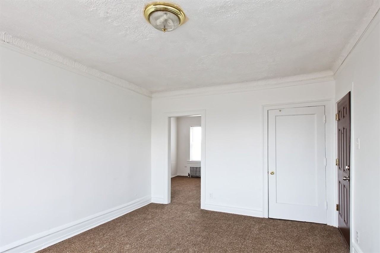 10201 S St Lawrence Ave 601 - Photo 7 of 21