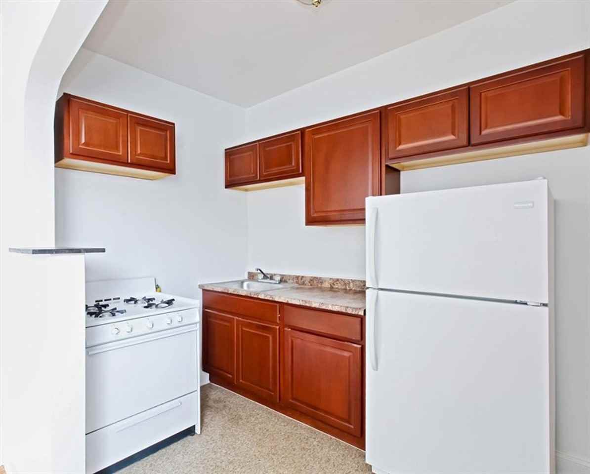 10201 S St Lawrence - Photo 4 of 20