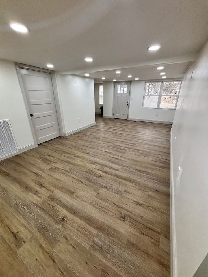 218 Michael St - Photo 4 of 23