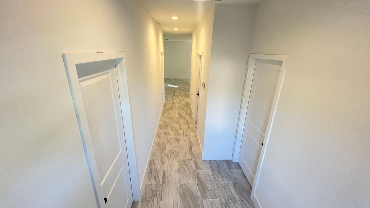 378 Trilby Rd Sw - Photo 7 of 34