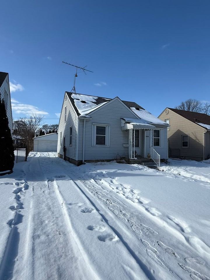 3354 Monroe St - Photo 2 of 23