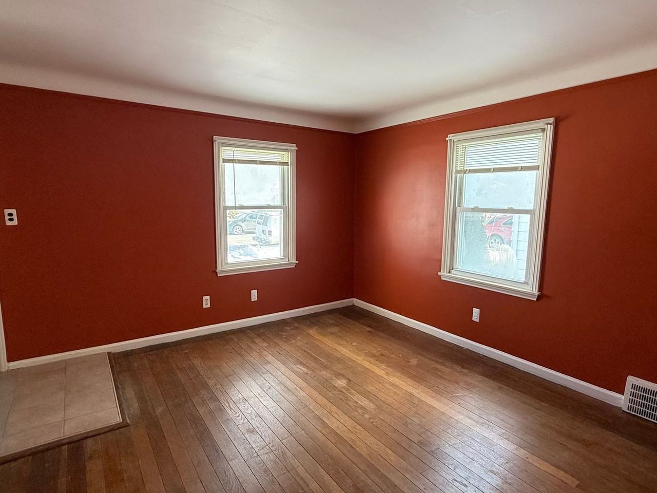 3354 Monroe St - Photo 6 of 23