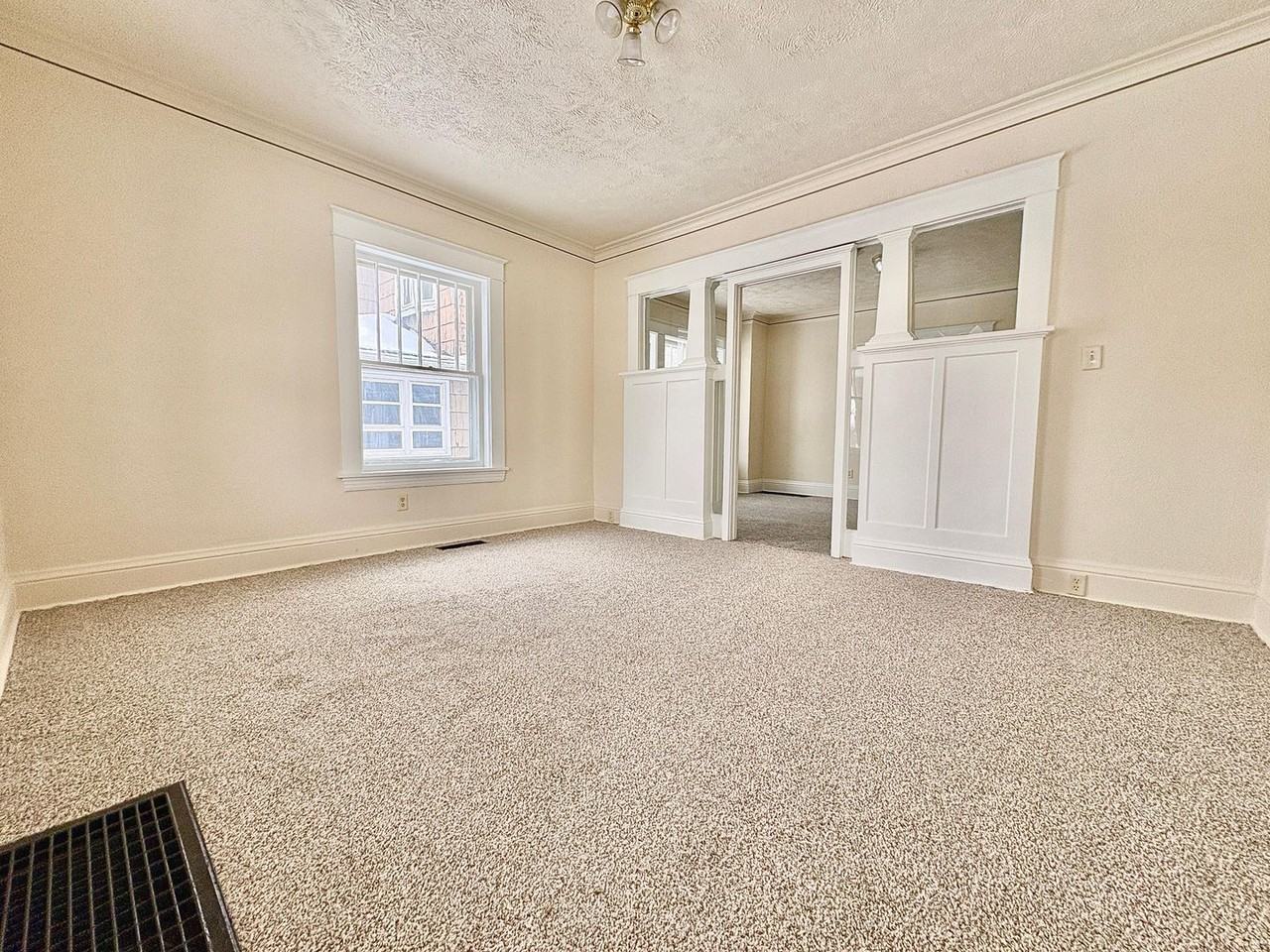 1318 Lincoln Way E - Photo 4 of 16