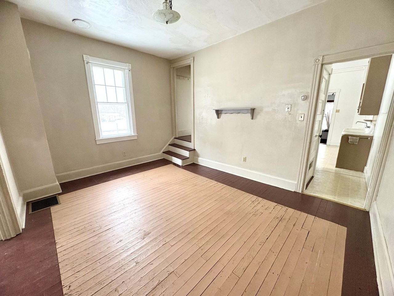 446 W High St - Photo 5 of 21