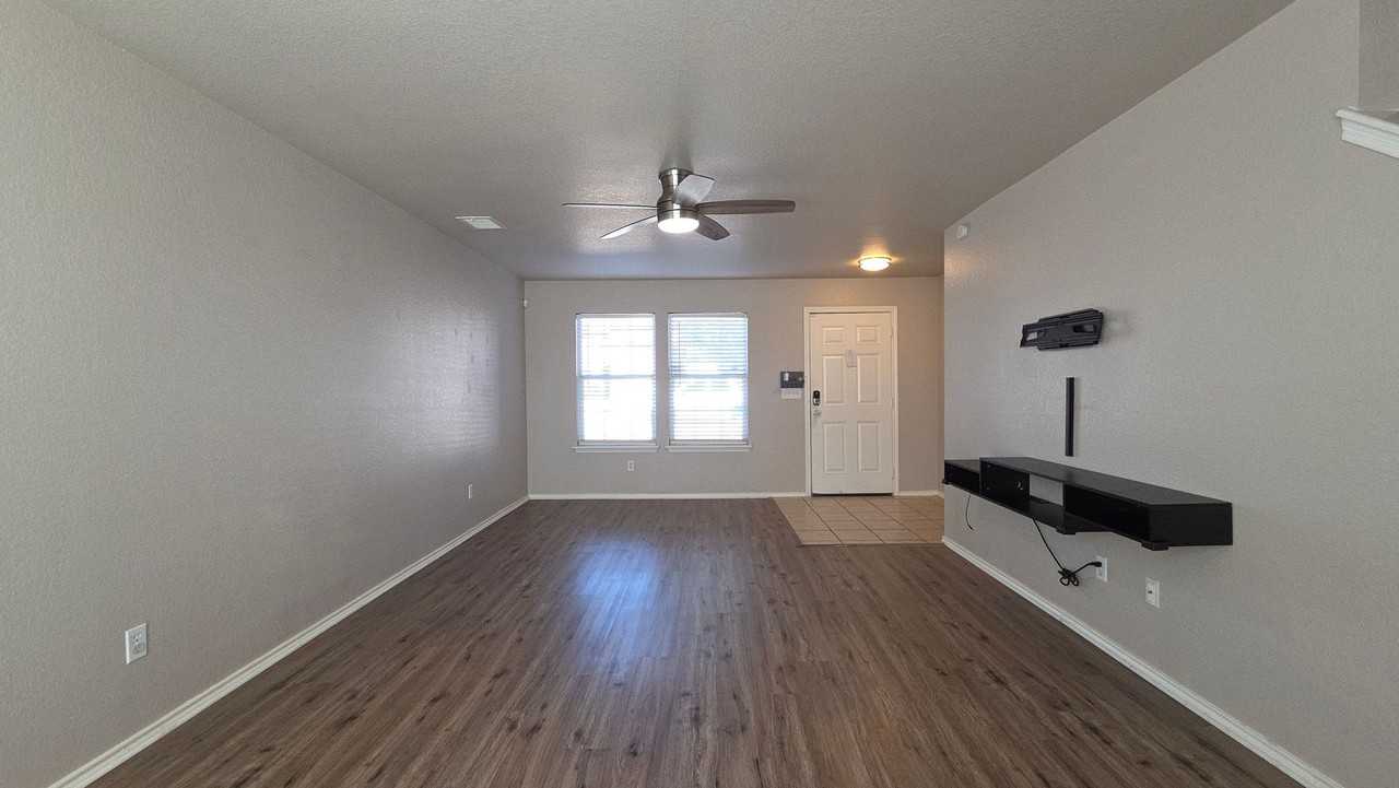 11234 Dublin Trce - Photo 3 of 18