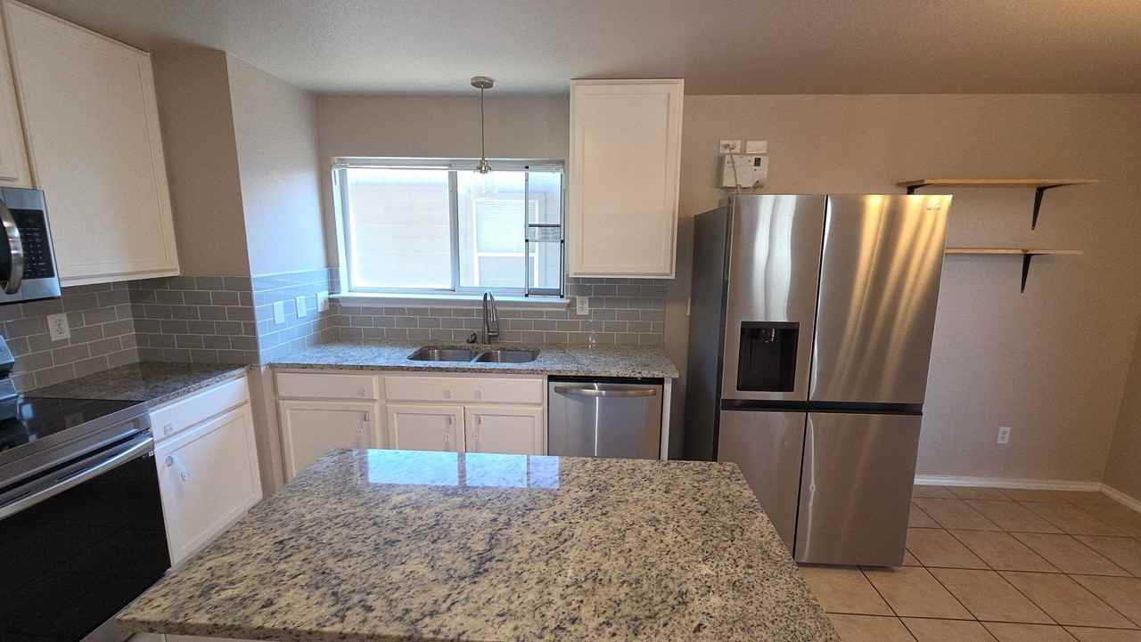 11234 Dublin Trce - Photo 7 of 18