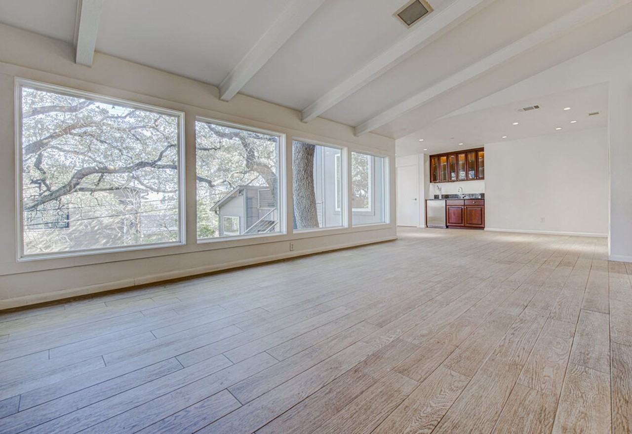 2400 Spring Creek Dr - Photo 6 of 37