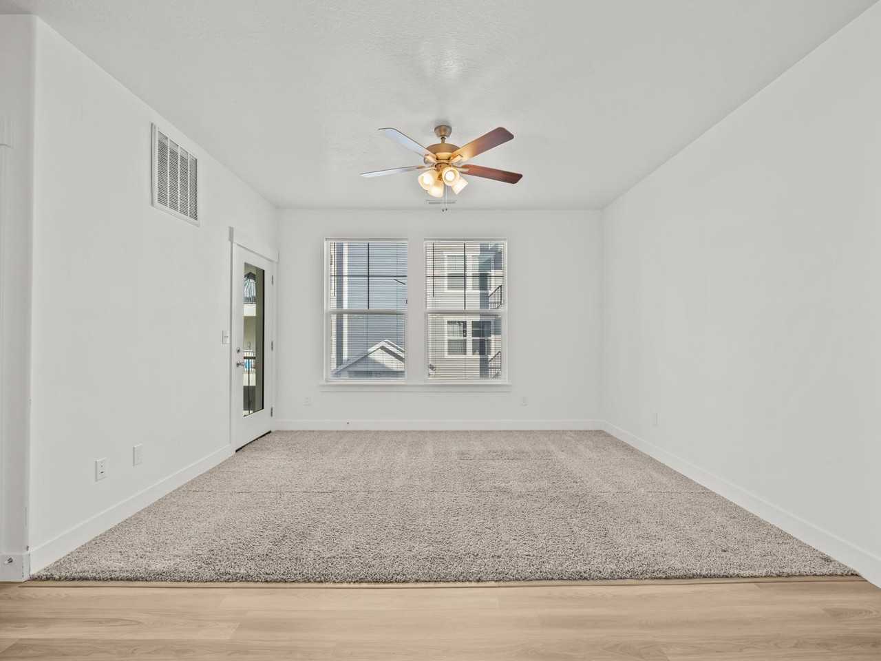 1812 W Terra Vista Ln - Photo 3 of 34