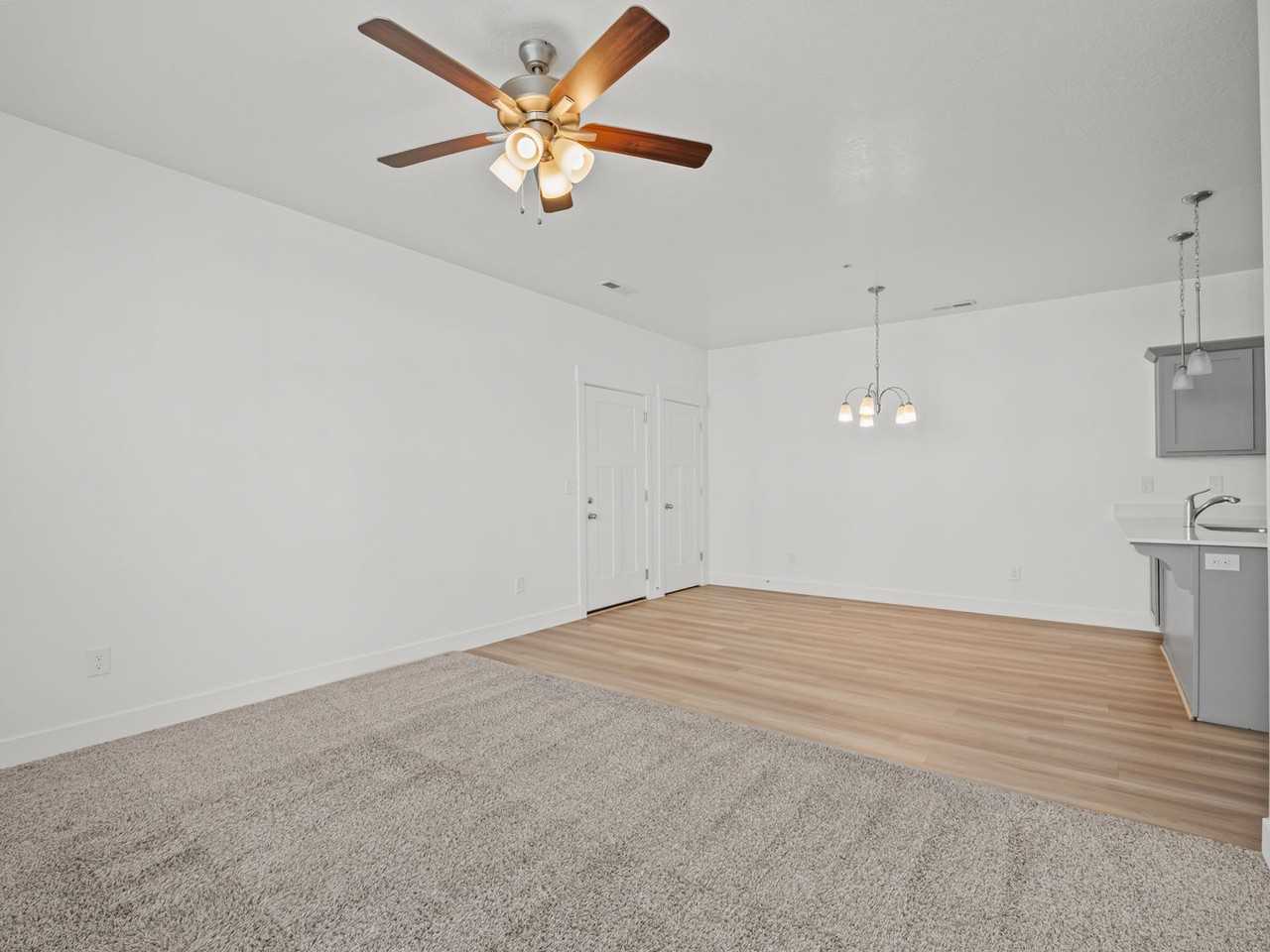 1812 W Terra Vista Ln - Photo 5 of 34