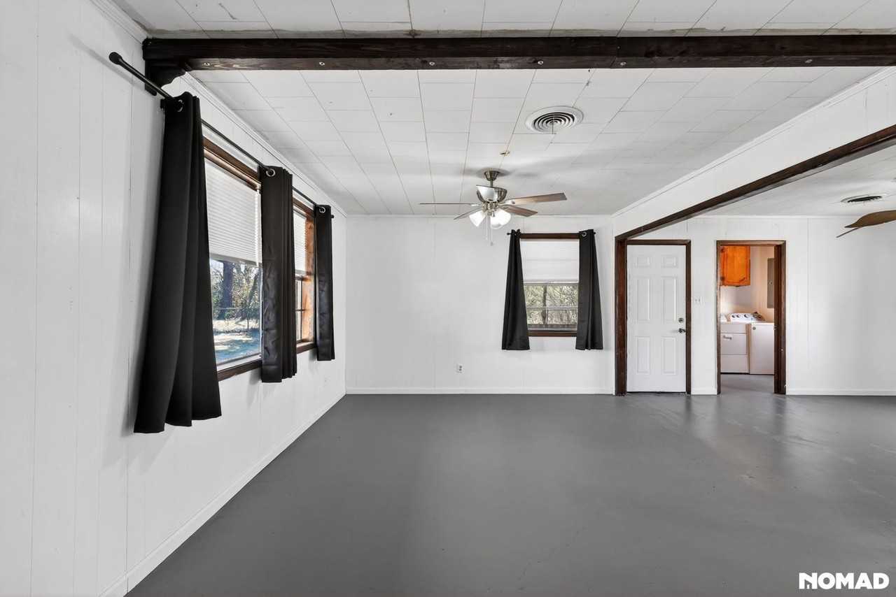 251 School Rd - Photo 3 of 29