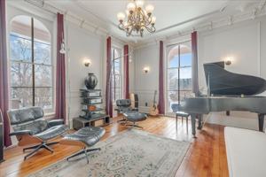 featured image of 503 S State St