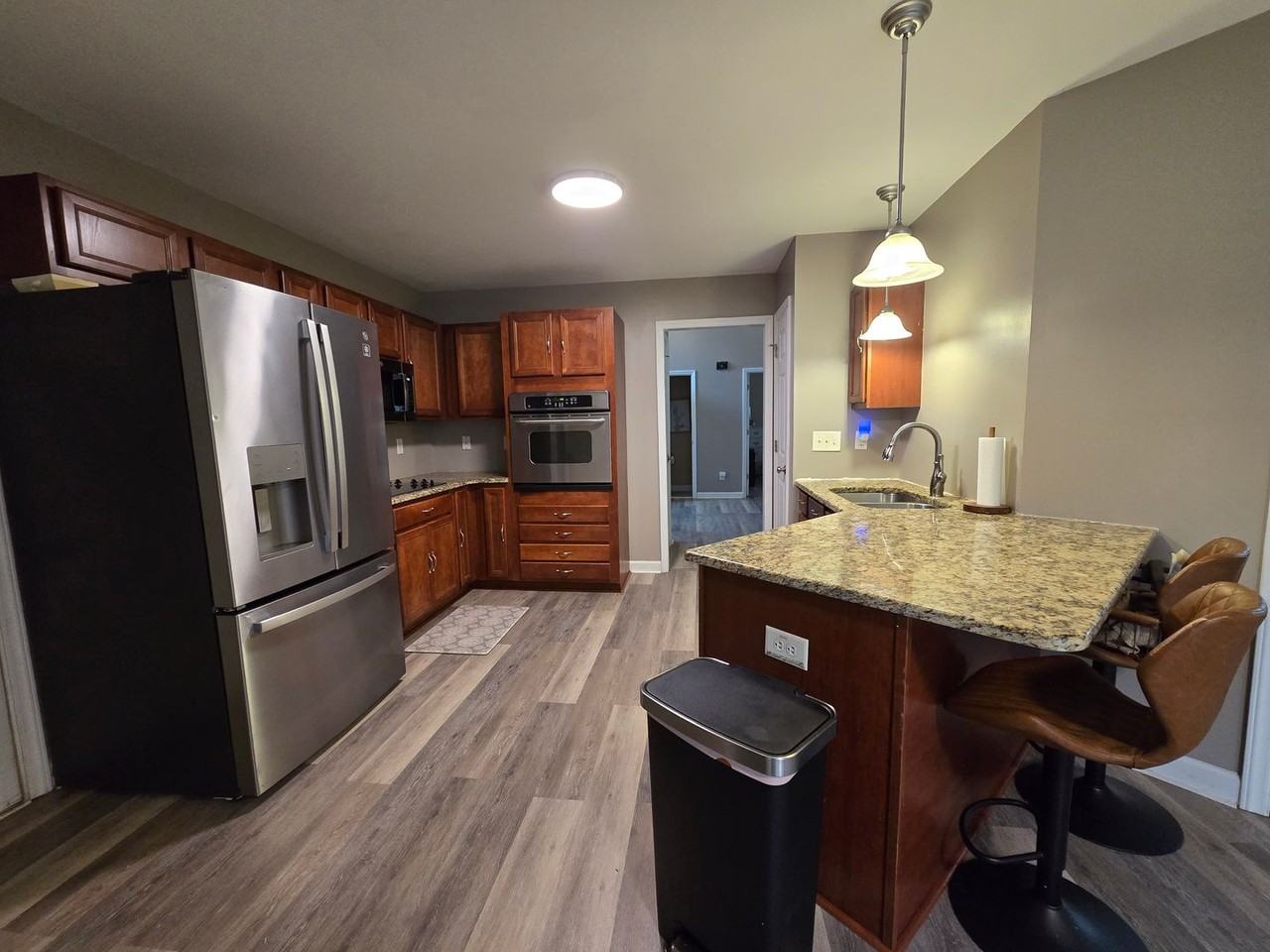 135 Leggett Dr - Photo 7 of 34