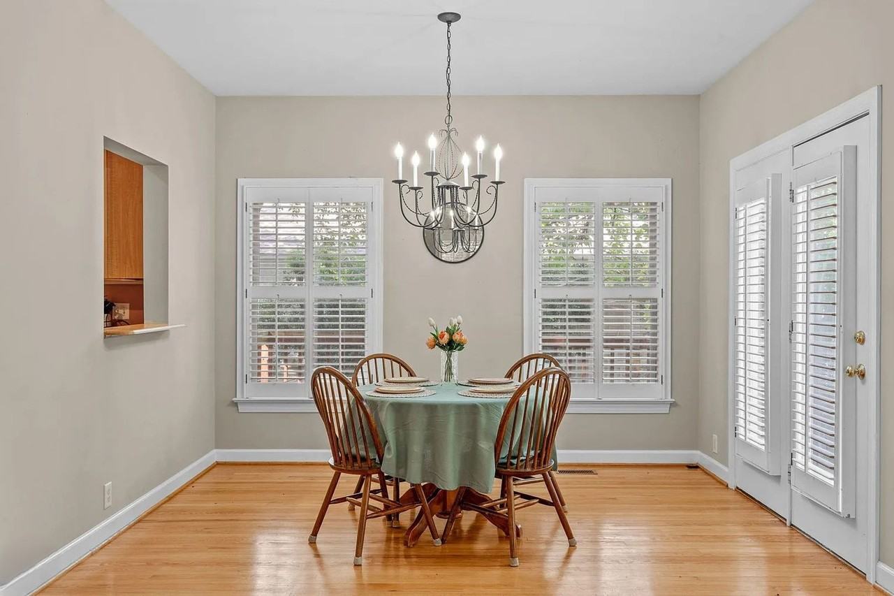 815 N Columbia St - Photo 6 of 27