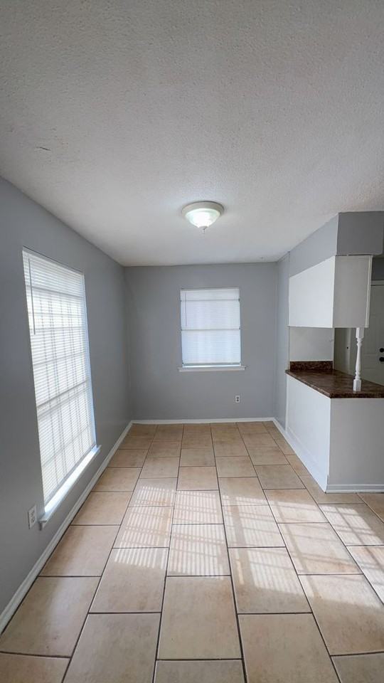 5408 Apple Blossom Dr - Photo 6 of 13