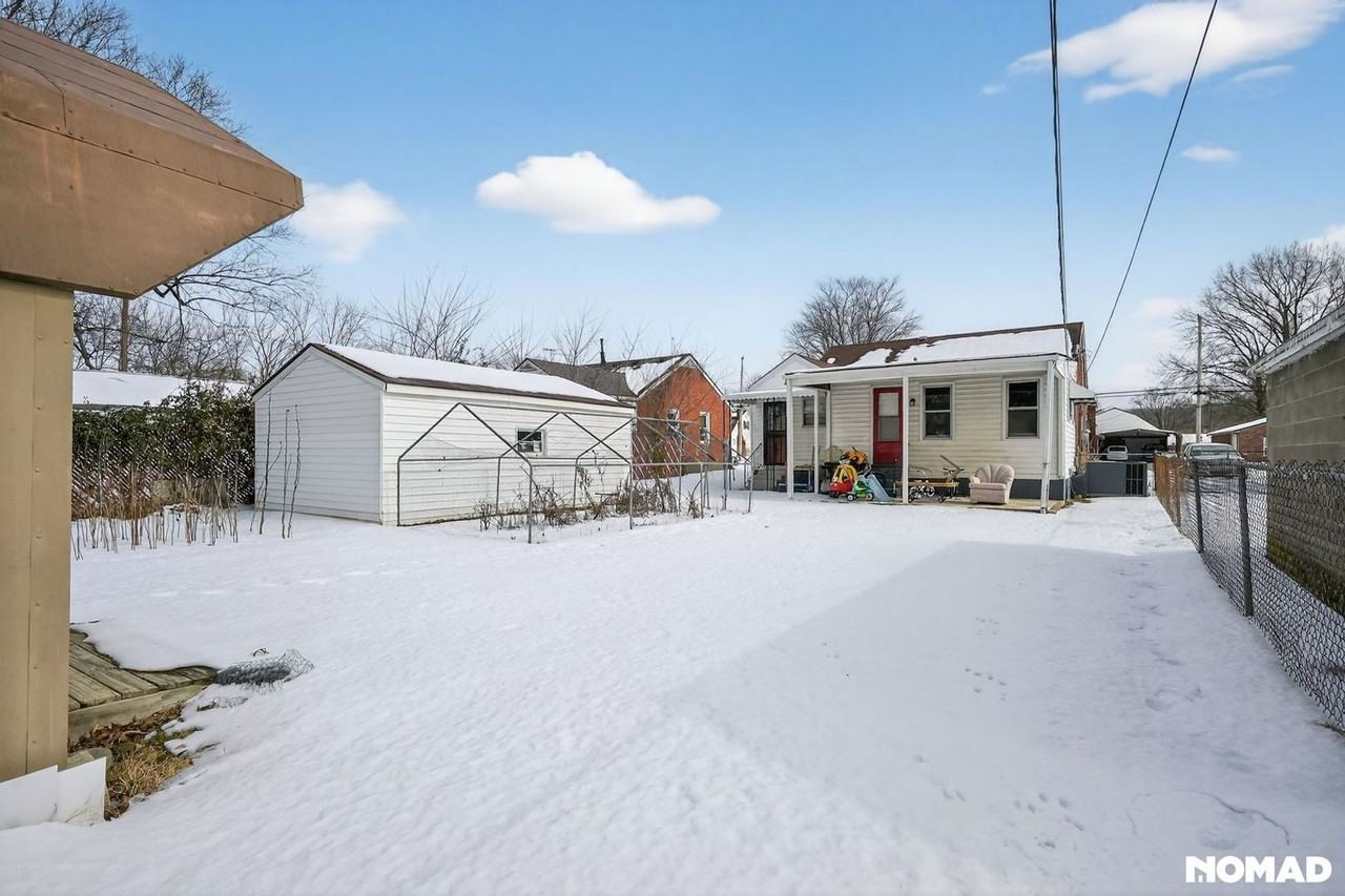 1015 W Indian Trl - Photo 7 of 32