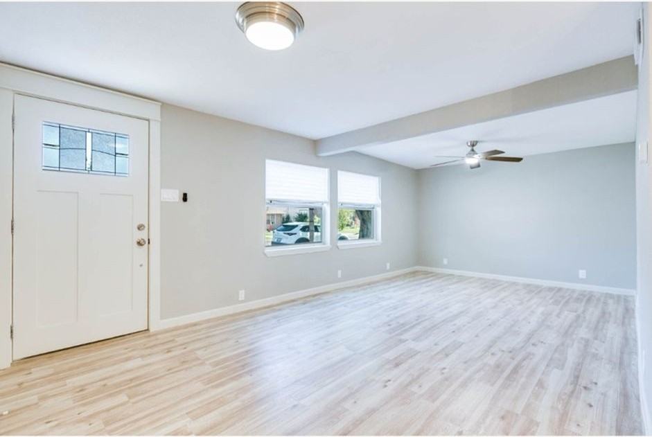 1902 Coleman St - Photo 4 of 24