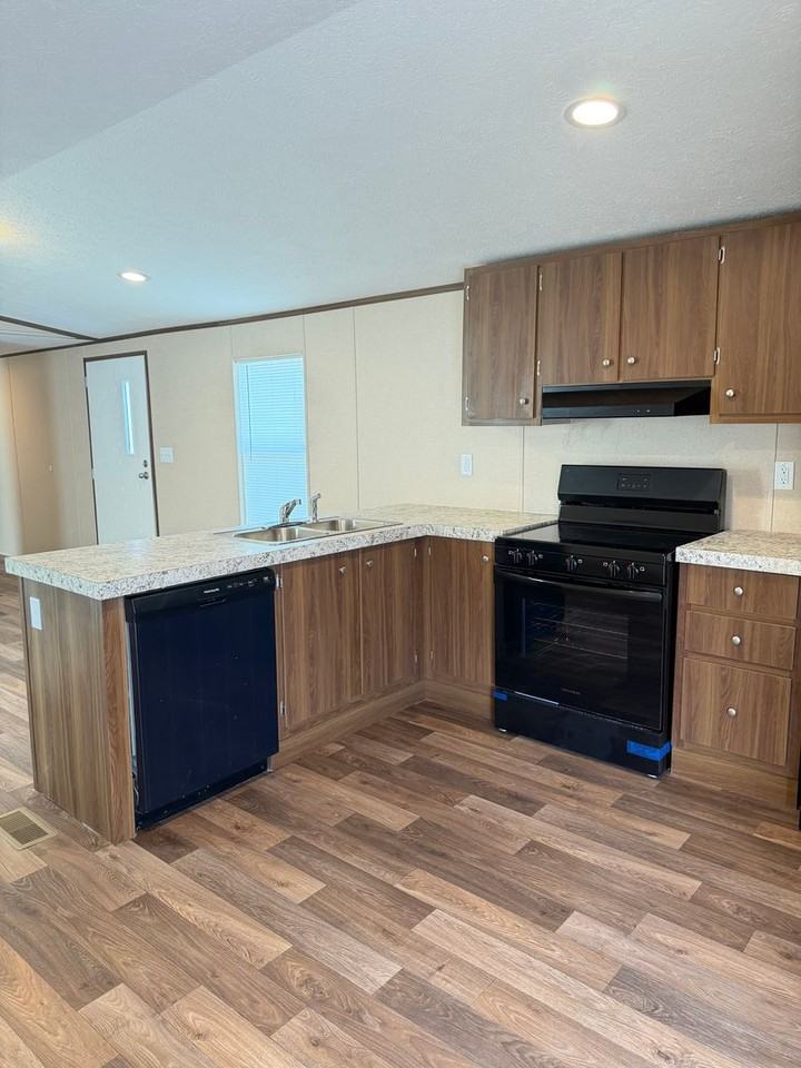 811 Bluebird Rd - Photo 5 of 20