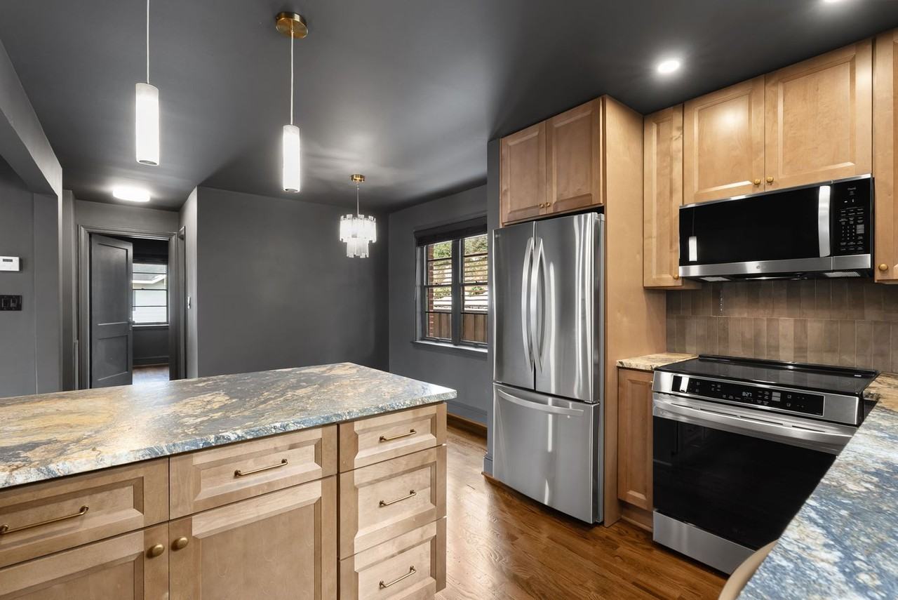 114 W Park Ave - Photo 7 of 27