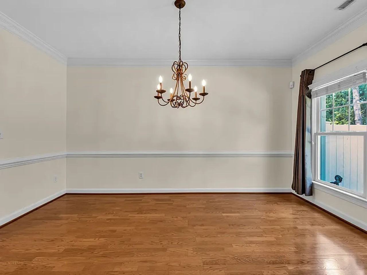 8105 Satillo Ln - Photo 6 of 21