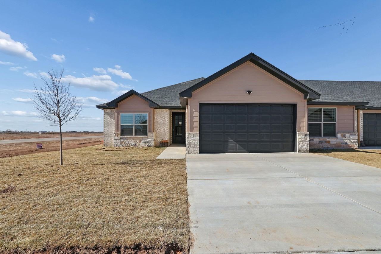 10424 10424 Tierra Santa #D - Photo 2 of 25