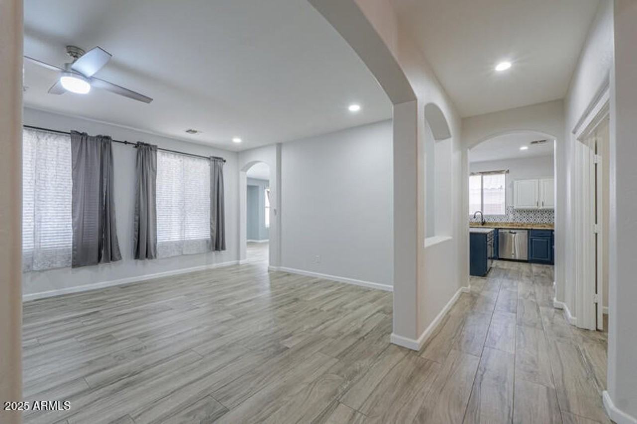 1629 E Prickly Pear Pl - Photo 5 of 28