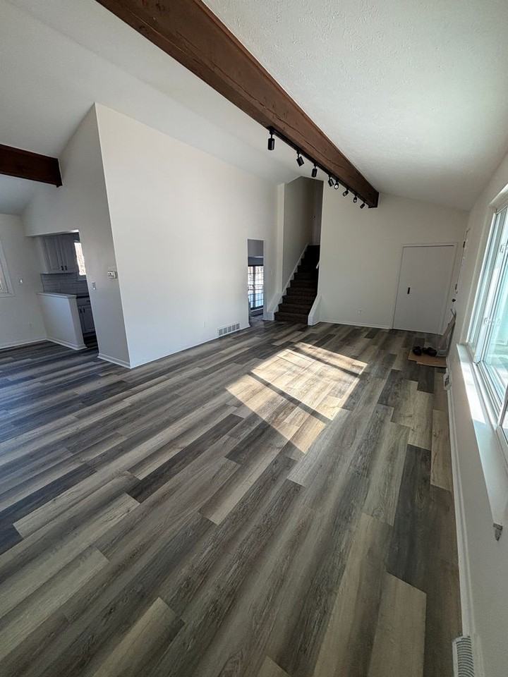 4633 Hickory Ridge Ave - Photo 3 of 18