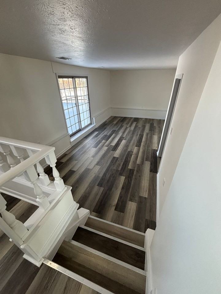 4633 Hickory Ridge Ave - Photo 5 of 18