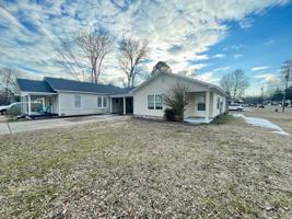 featured image of 1361 Davis St