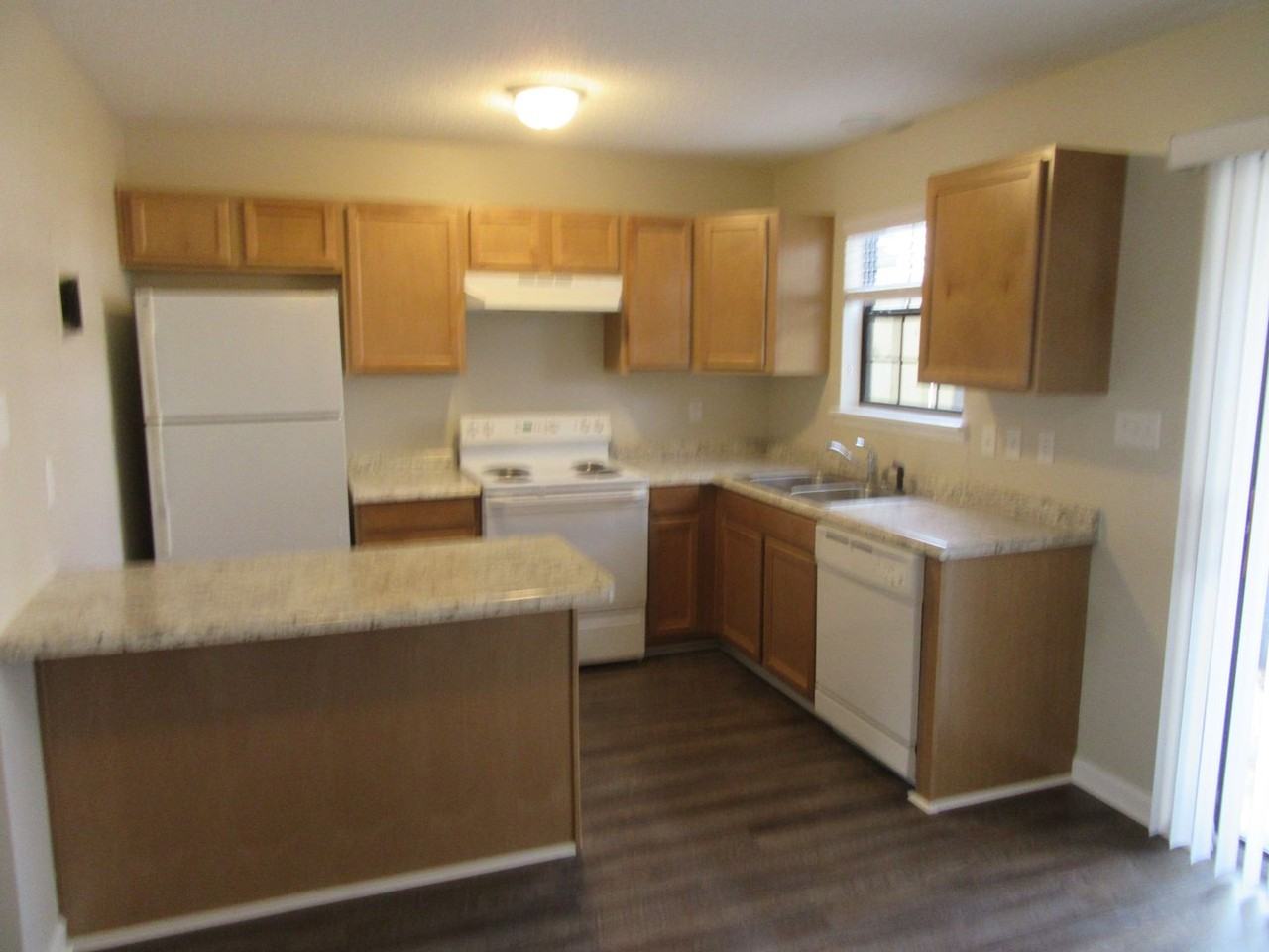 2750 W 12th St #3A - Photo 5 of 17