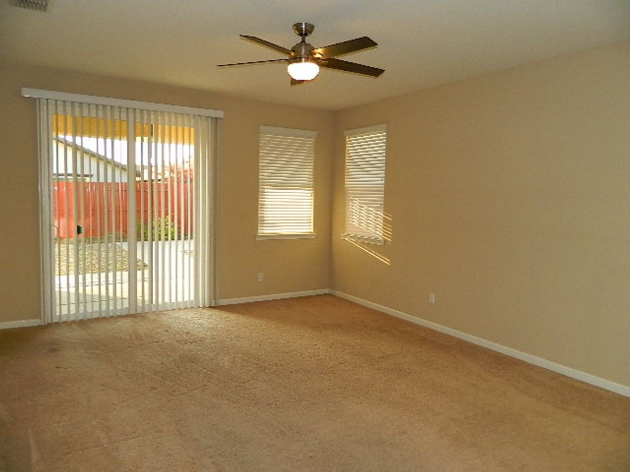 7424 Fruitdale Way - Photo 4 of 15