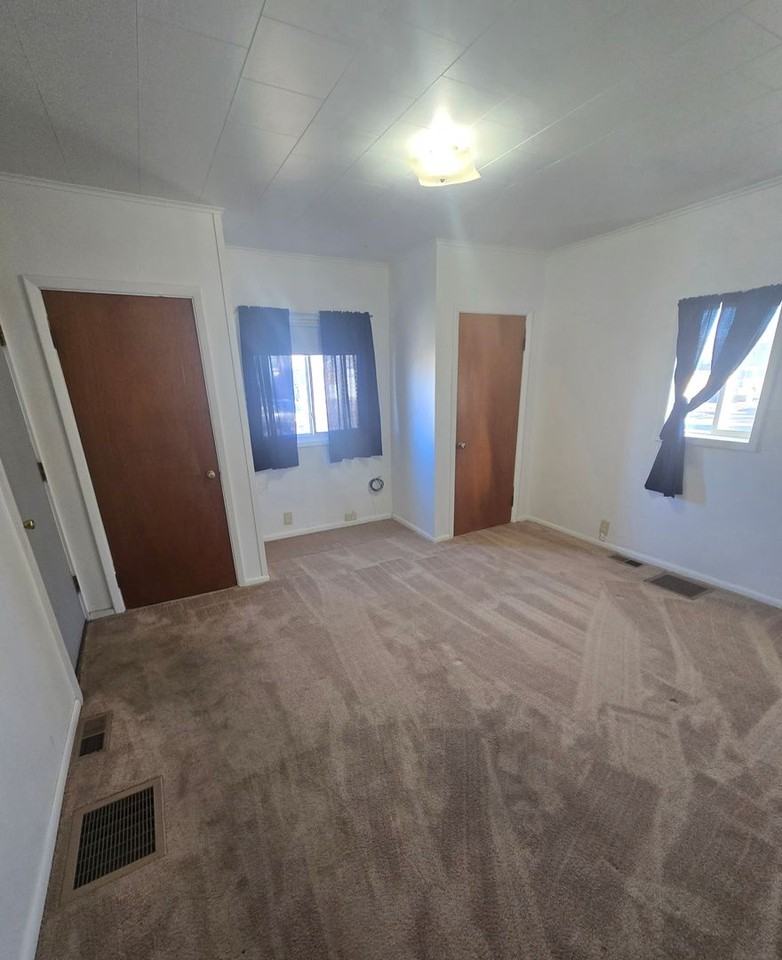 1208 Milwaukee St - Photo 2 of 7