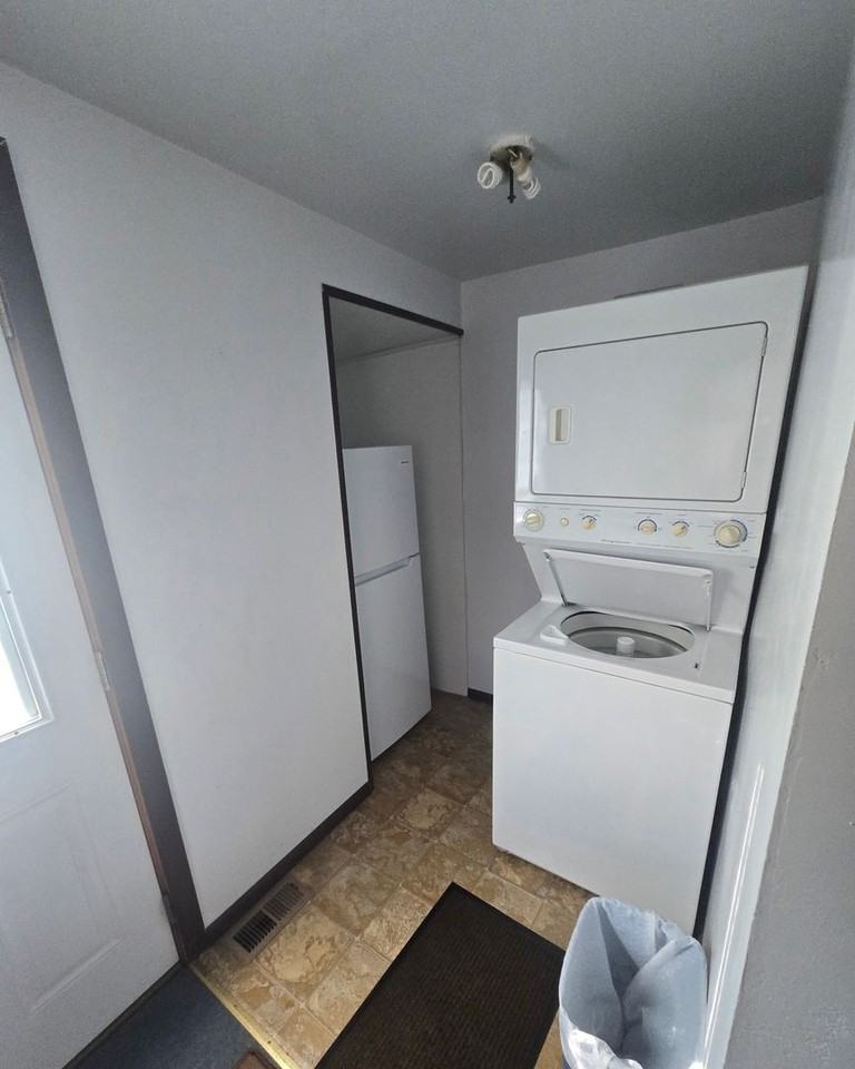 1208 Milwaukee St - Photo 7 of 7