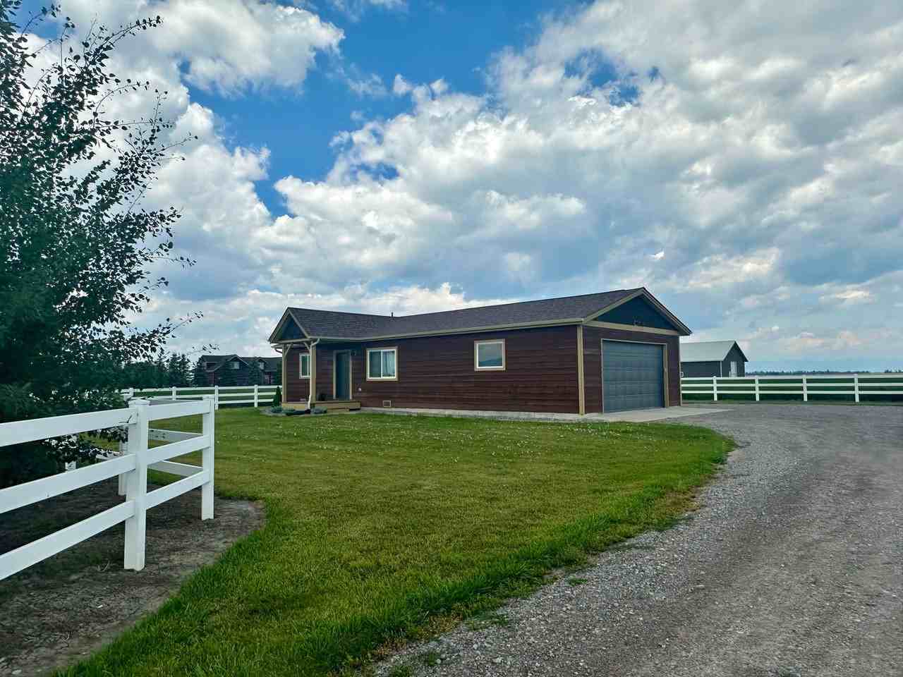 788 Manning Rd - Photo 3 of 27