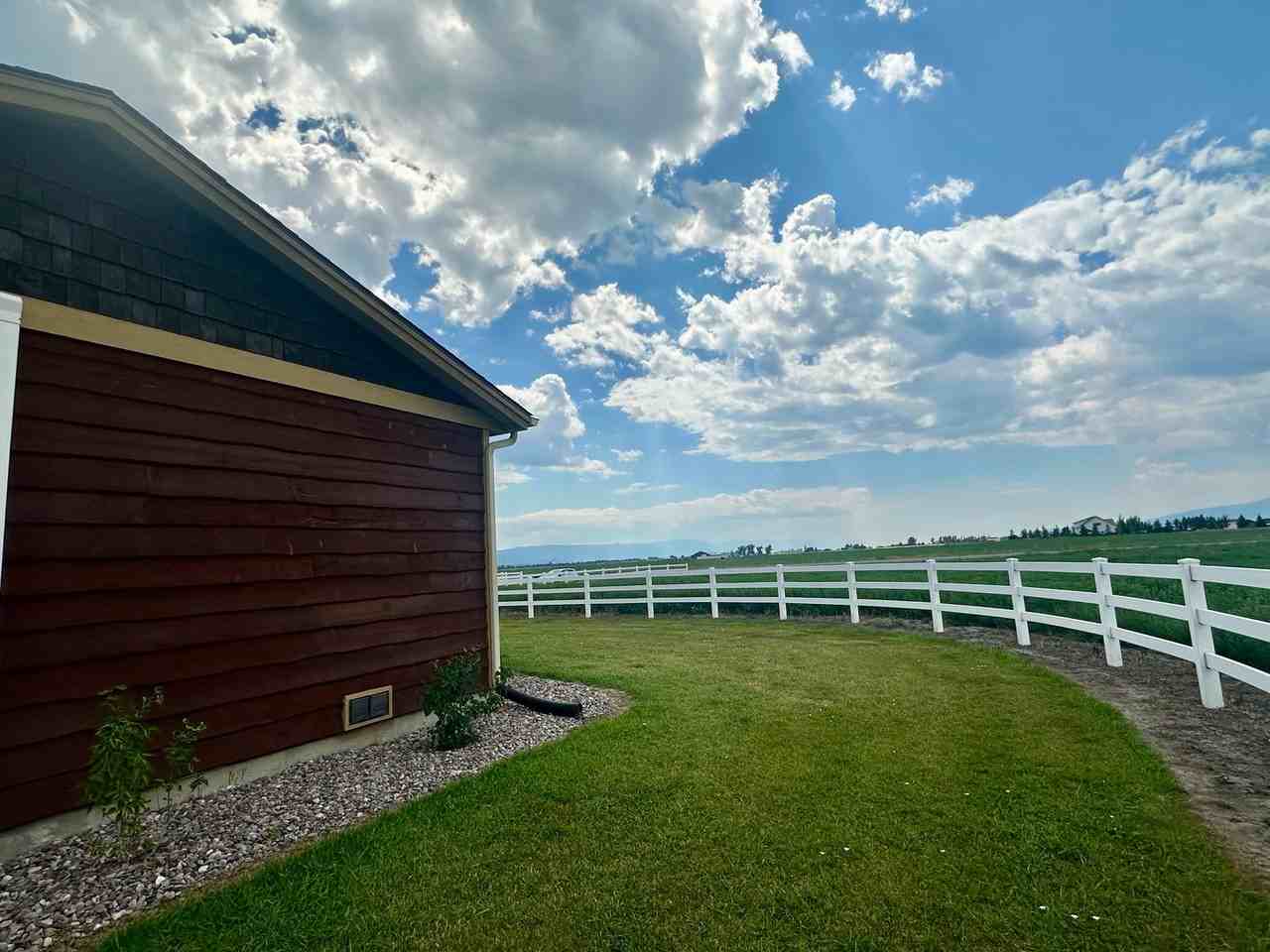 788 Manning Rd - Photo 7 of 27