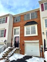 featured image of 117 N Oak St