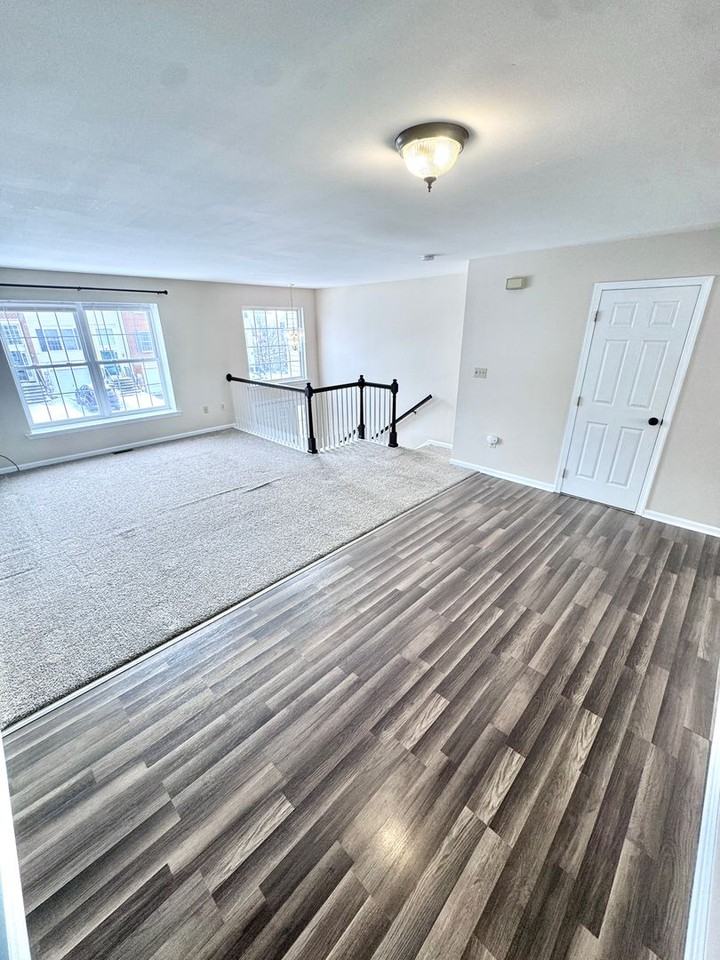 117 N Oak St - Photo 5 of 27