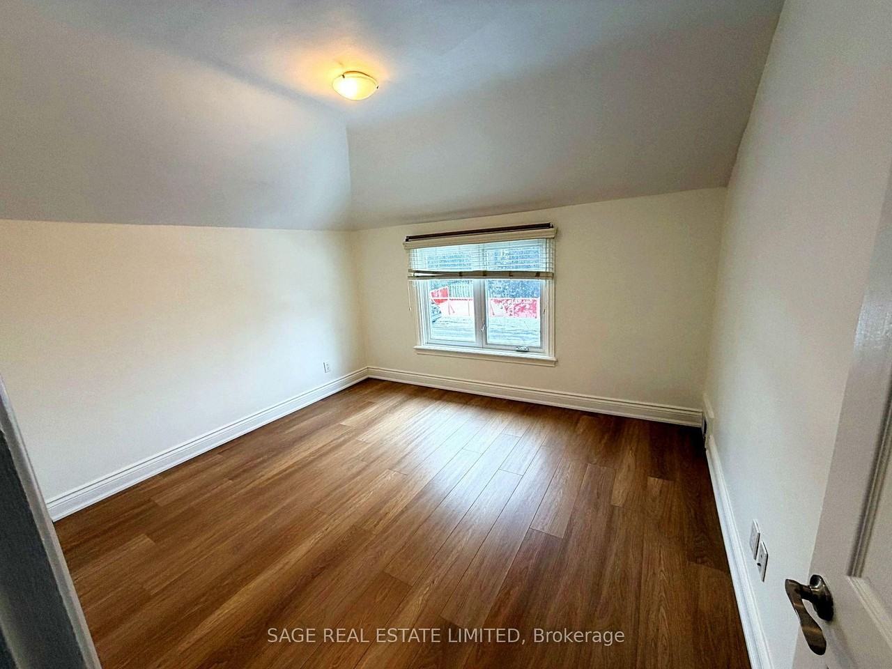 375 Lawrence Avenue West - Photo 6 of 14