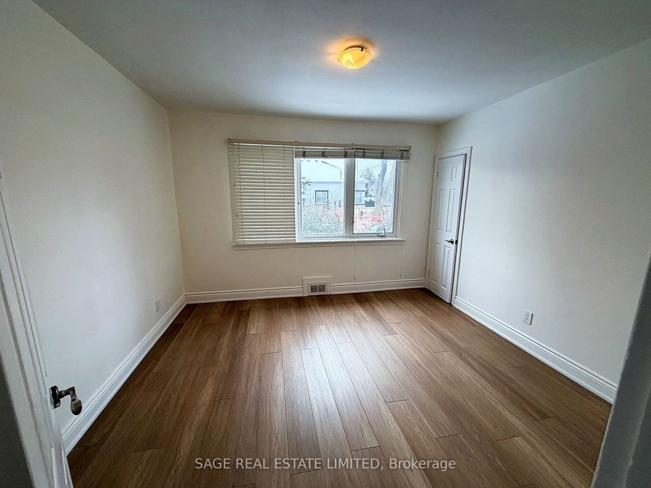 375 Lawrence Avenue West - Photo 7 of 14