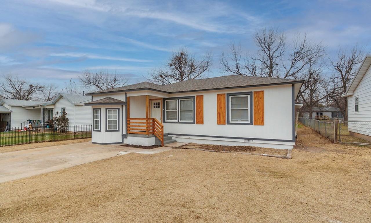 1809 Nw Lincoln Ave - Photo 3 of 25