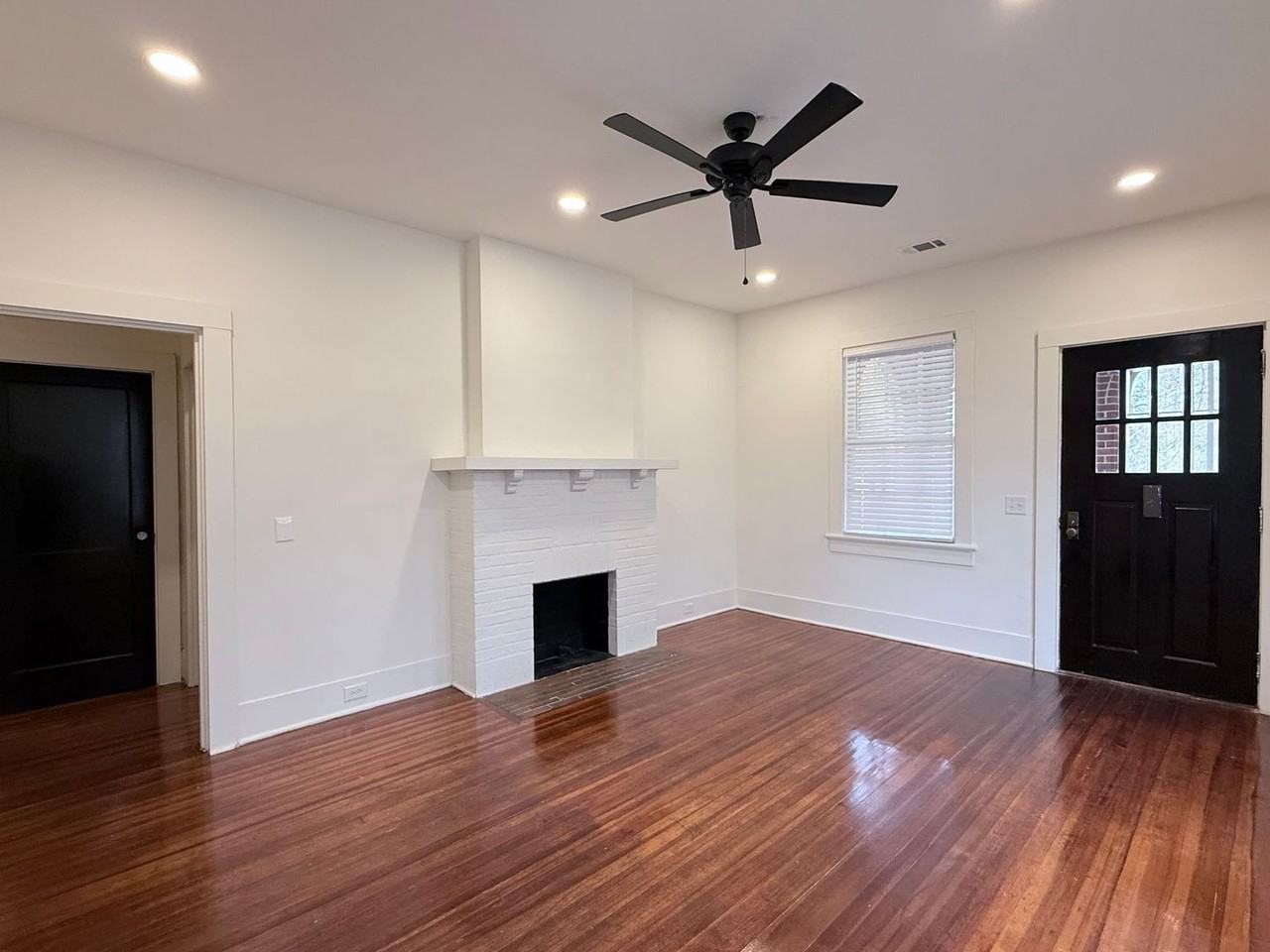 811 4th Ave - Photo 7 of 12