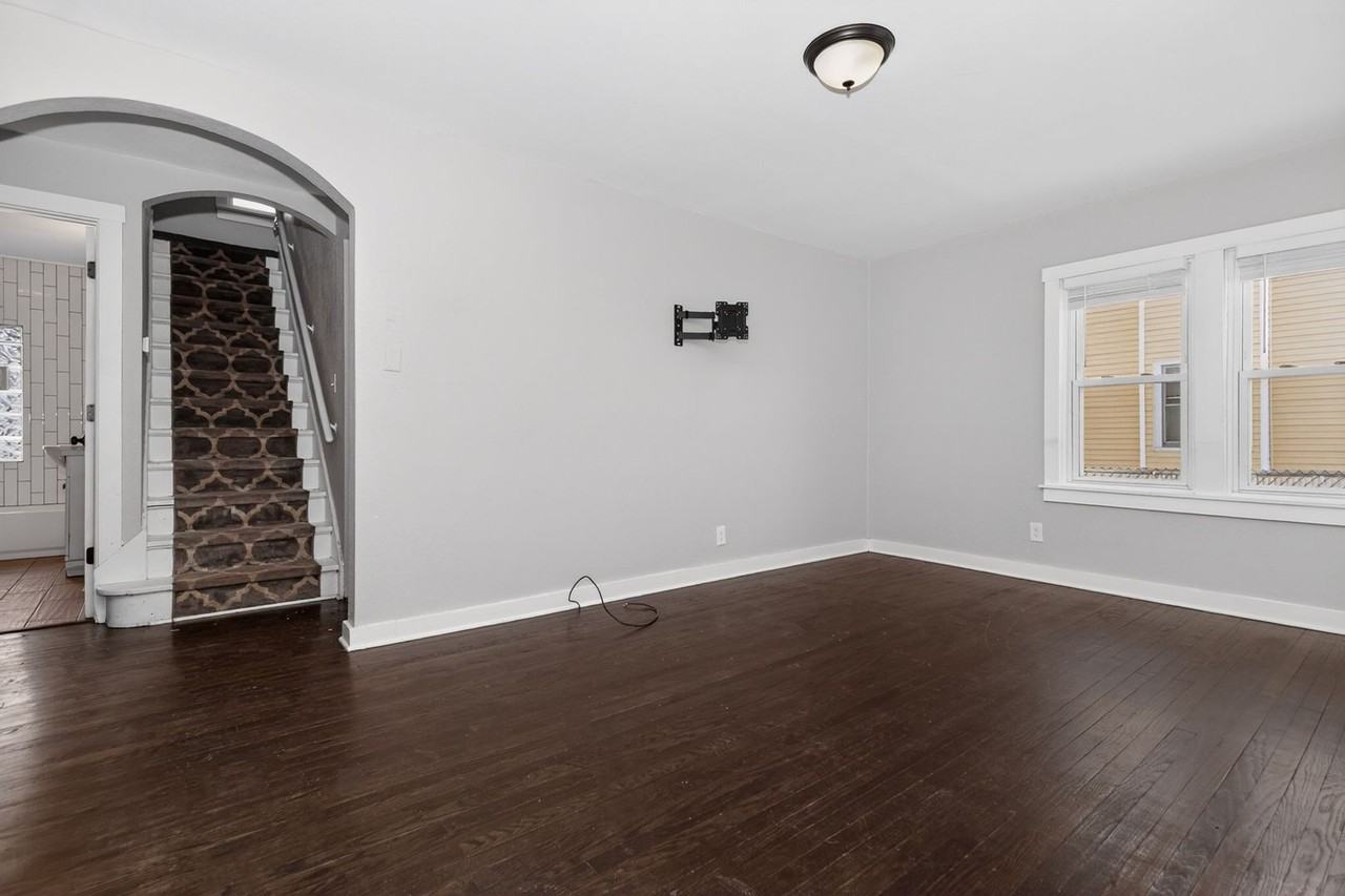 1631 W Custer Ave - Photo 7 of 20